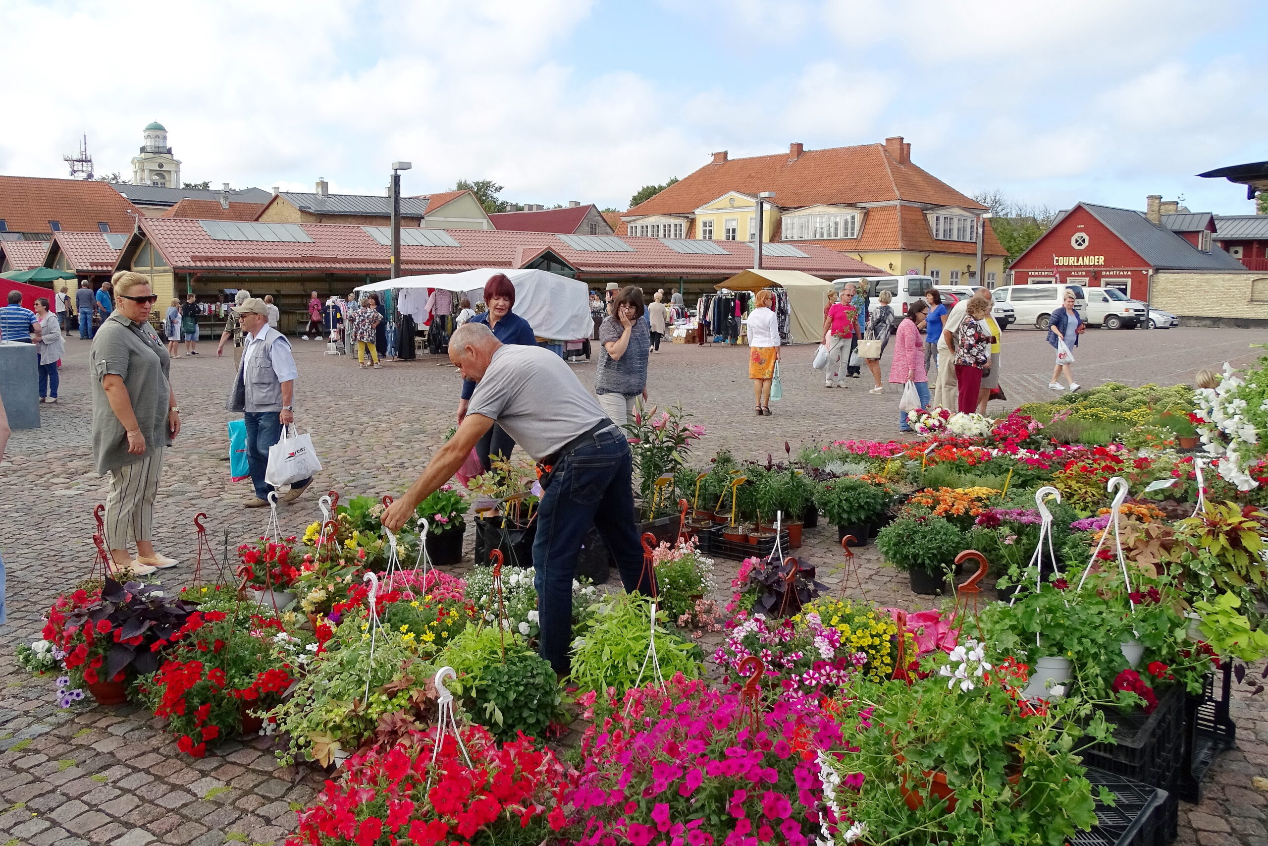 papla-in-ta-tirdzniec-ba-ventspils-vecpils-tas-tirg-visitventspils